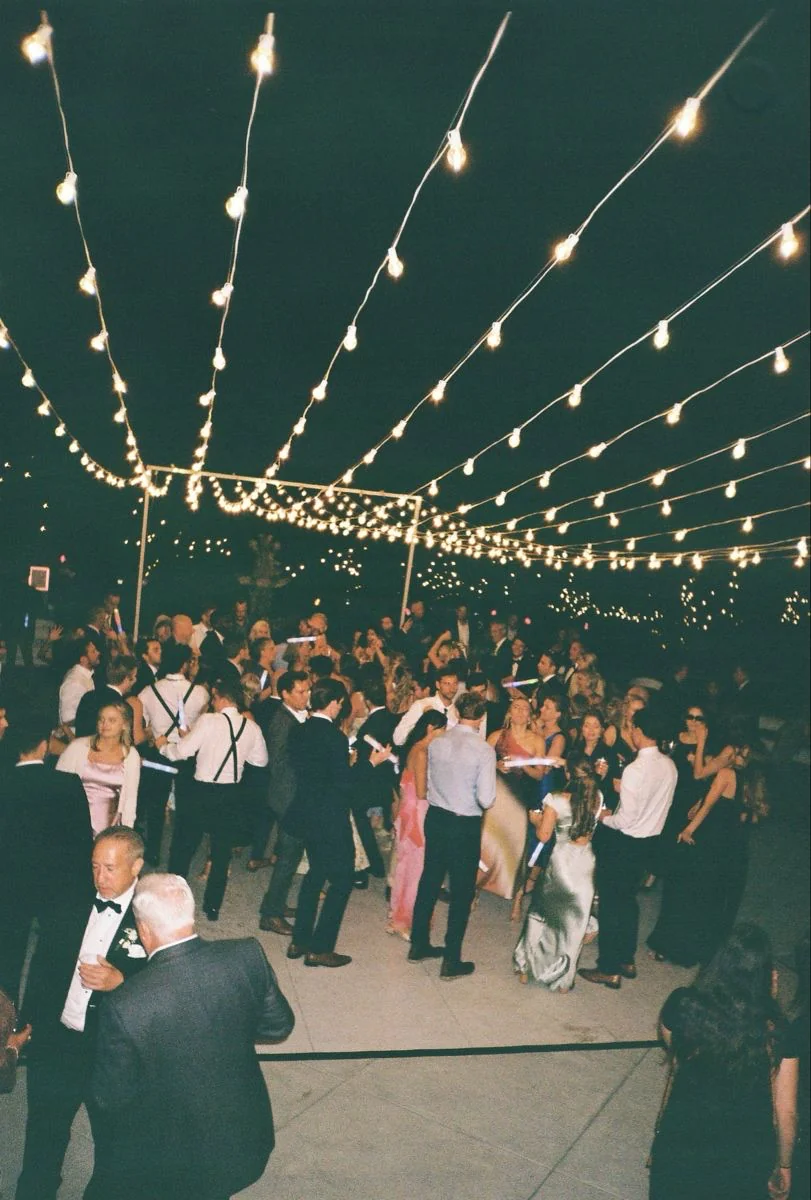 QR code guest books for weddings: what they are and how they work